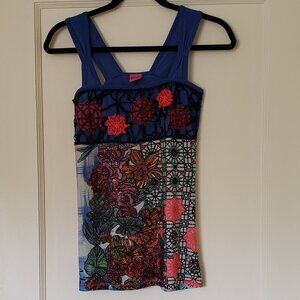 Sleeveless Multicolor Save the Queen Top Size M